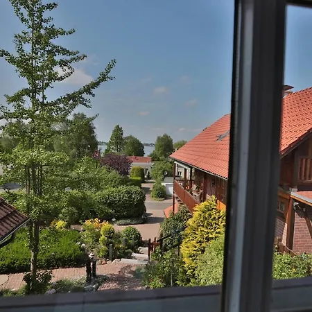 Seeweg 1 Seeweg 1 *